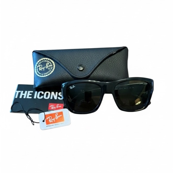 Ray-Ban Classic Black Sunglasses with Case Authentic